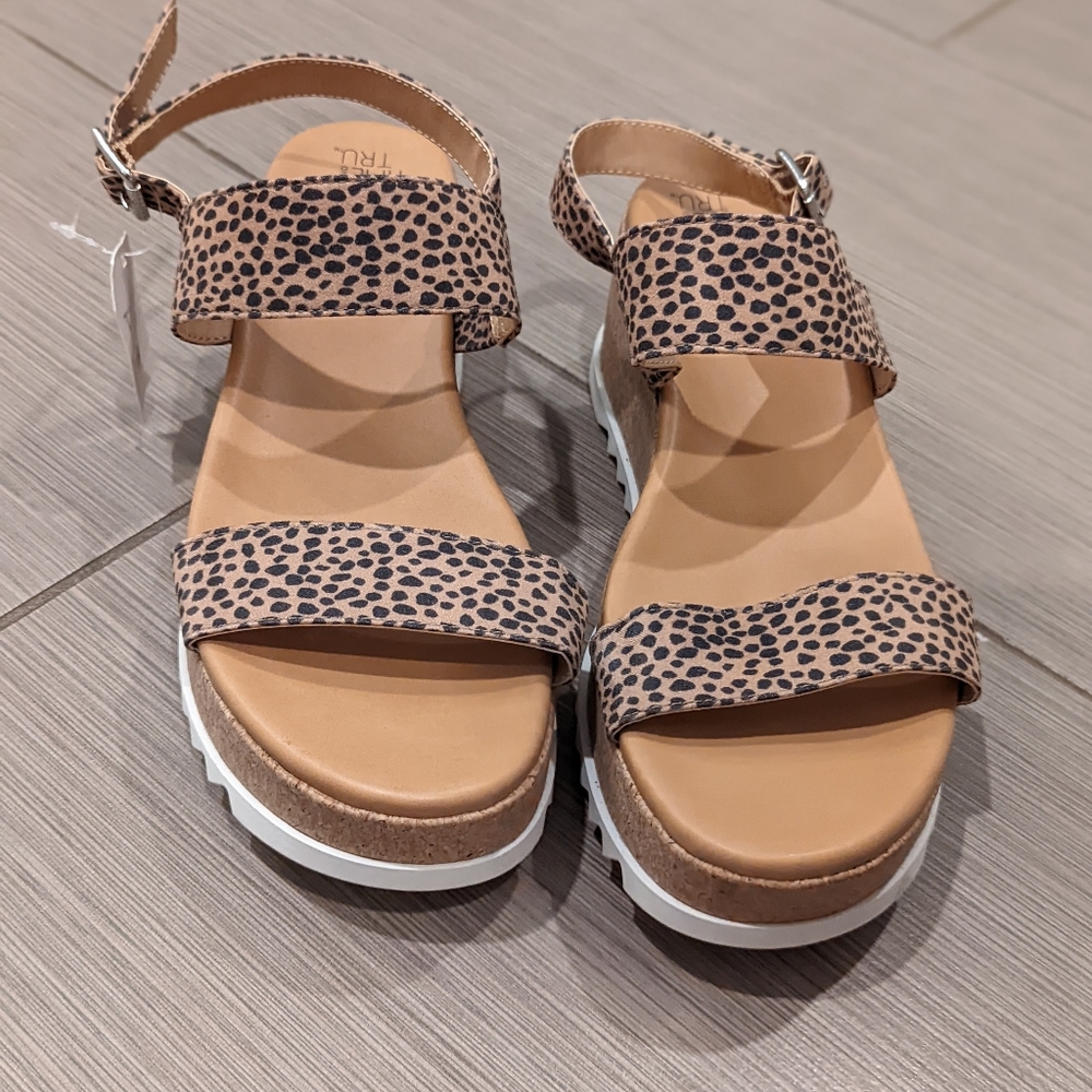 Time and Tru sandals